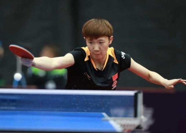 钟前滚起雪 钟前滚起雪